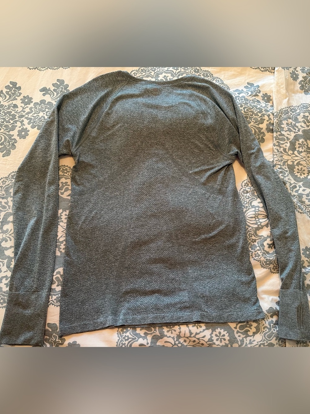 Calia Classic Long Sleeve Crewneck Running Top - Gray M ( like new)